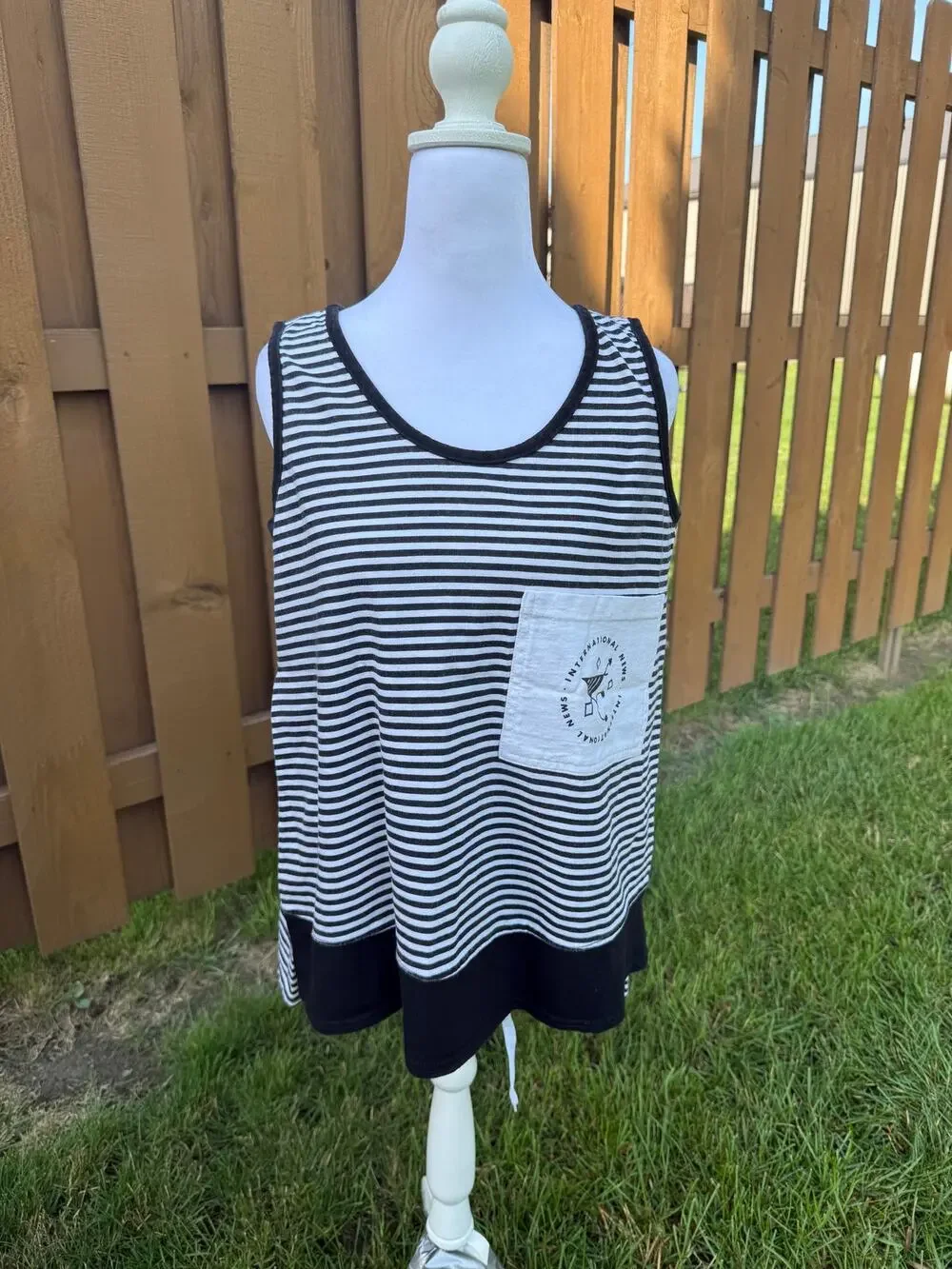 Vintage International News USA Tank Top Retro Size M - Picture 1 of 4